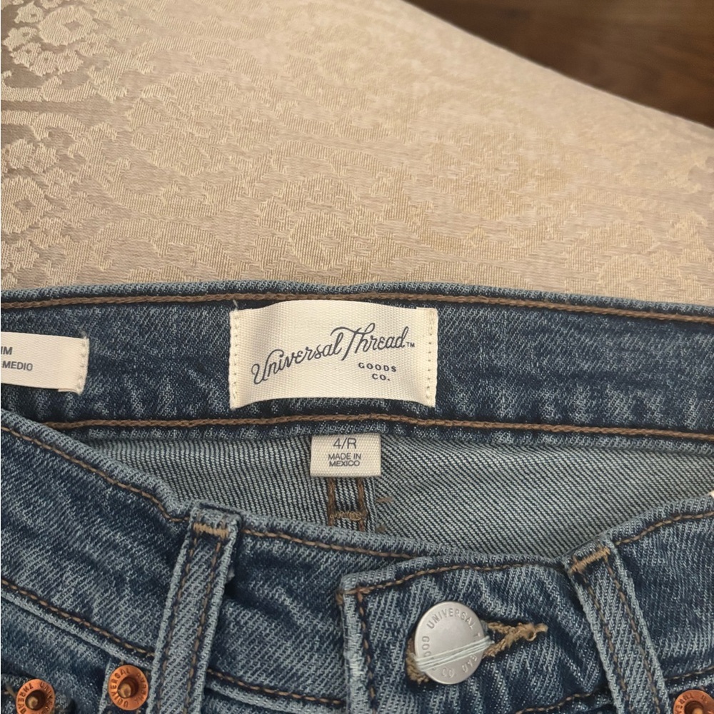 Universal Thread Blue Denim Jeans - Picture 2 of 6